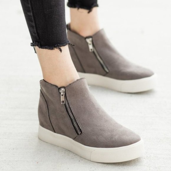 ZIPPER SNEAKER - BLACK - Picture 2 of 2